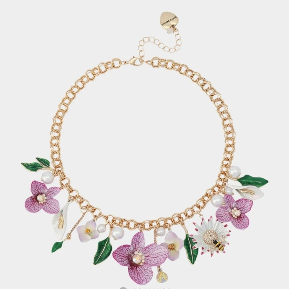 💕🔹️Betsey Johnson 🔹️flower Bouquet Frontal Purple 16in Necklace And Earring - Picture 3 of 9